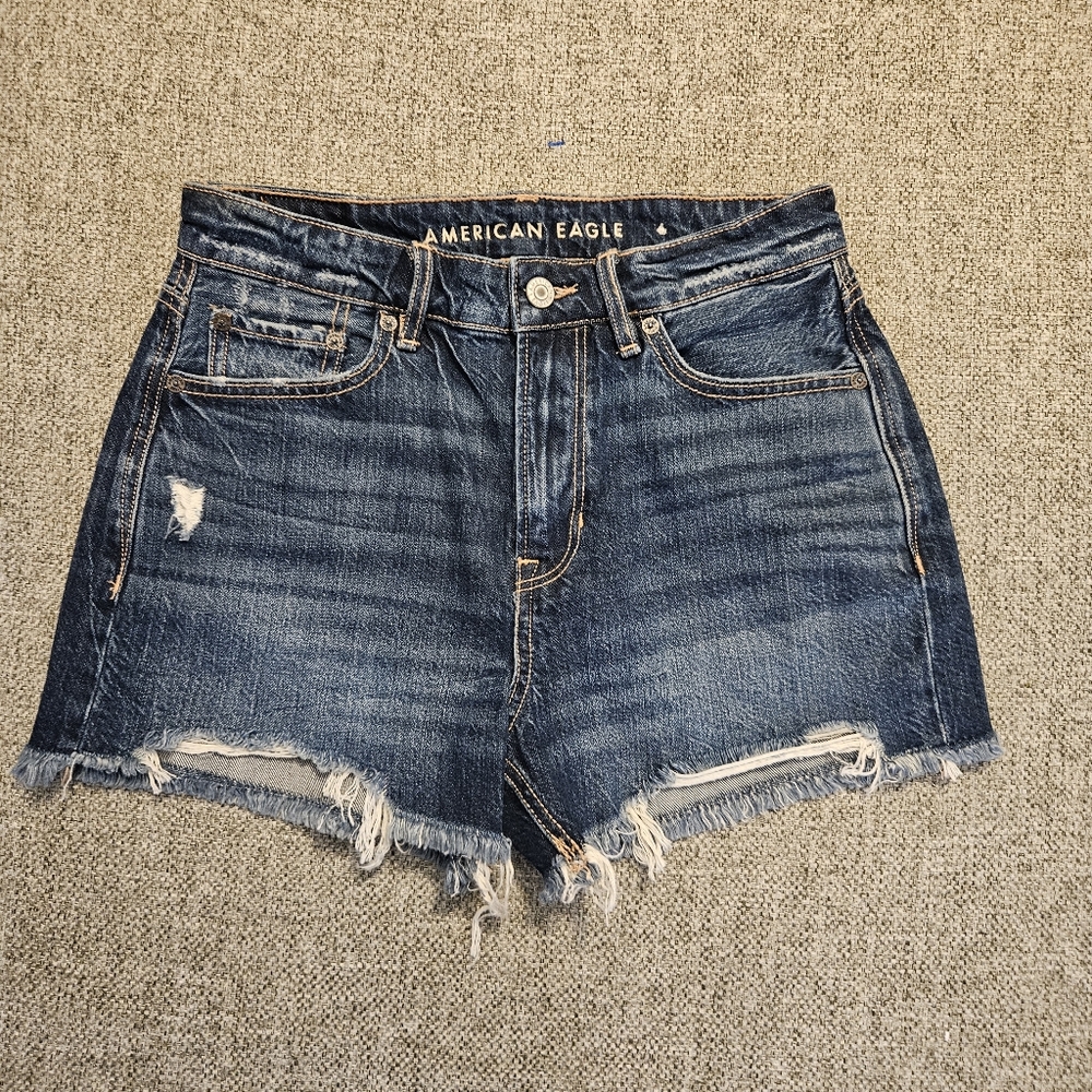 American Eagle Tom Girl Distressed Denim Shorts, Size 2 New Without Tags